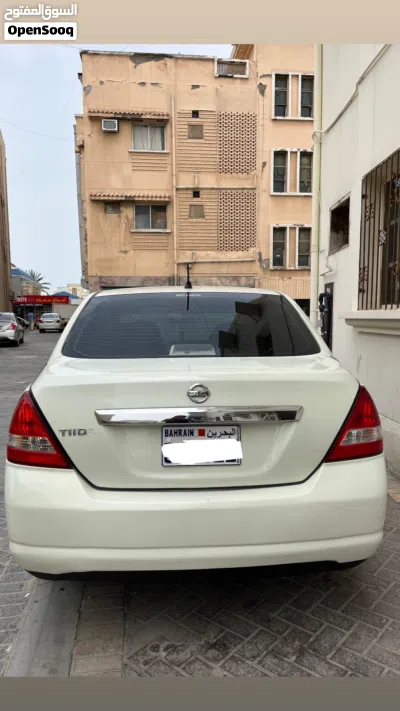 Nissan Tiida 3