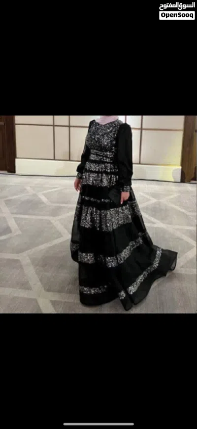 فستان فخم ملبوس مرة 2