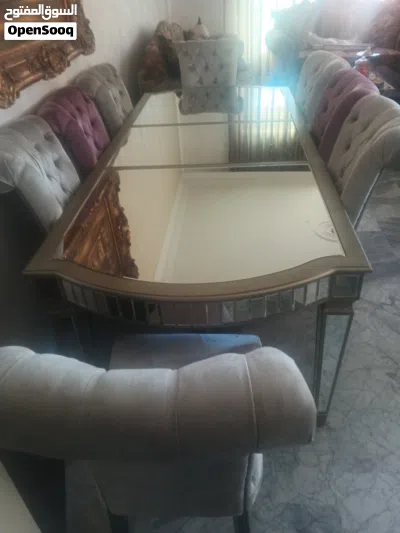 طقم ضيوف مفروشات عكا مع طاوله سفره و8كىاسي مودرن هوم سنتر مع فضيه هوم سنتر بحاله الوكاله للبيع 2