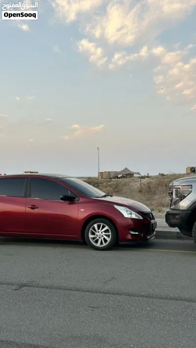 Nissan Tiida 3