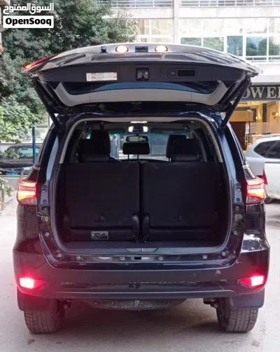 Toyota Fortuner SR5 3