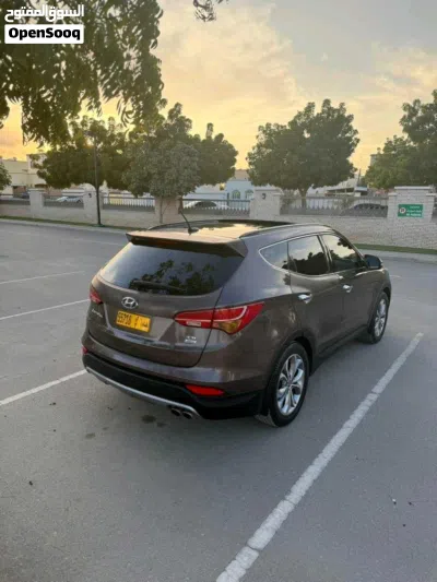 Hyundai Santa Fe Limited 4