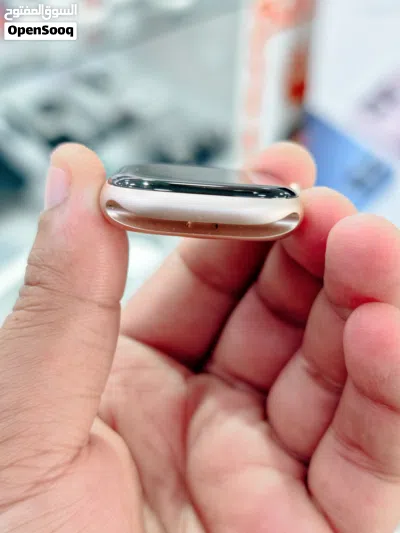 Apple Watch series 11 42mm Rose Gold 2