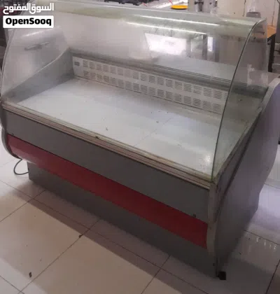 ثلاجة عرض أجبان ومقبلات أو براد عرض أفقي بحوض زجاجي منحني 2
