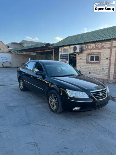 Hyundai Sonata SE 2