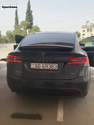 تيسلا موديل X Standard Range 4