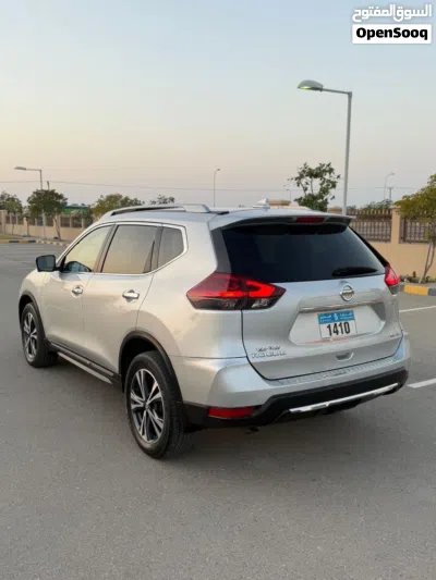 Nissan Rogue SL 3