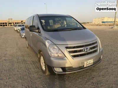 Hyundai H1 GLS 4