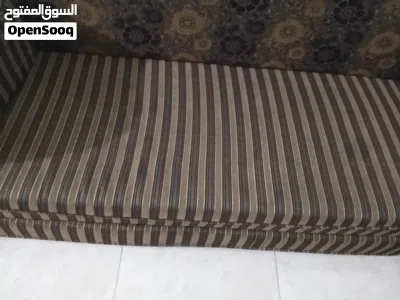 فرش عربي ضغط بحالة ممتازة من قماش وضغط للبيع الموقع الرصيفة خلف مستشفى فيصل 2