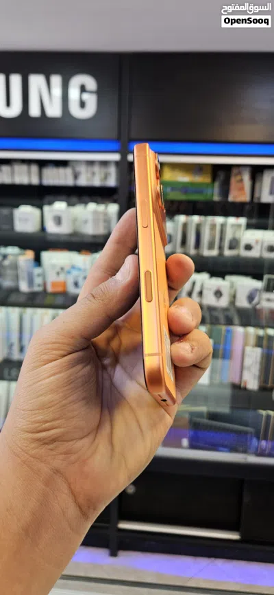 IPHONE 17 PRO 256GB ايفون 17 برو 256 جيجا 4
