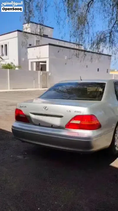 للبيع قطع غيار لكزس 430 LS موديل 2003 4