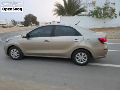 كيا بيجاس Standard 4