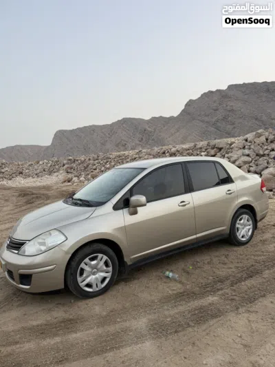 Nissan Tiida 2