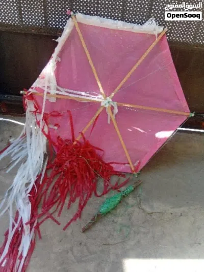بركة سباحة أطفال بحالة الجديد و طائرة ورقية يدوية و بسكليت أمريكي جنط 16 4
