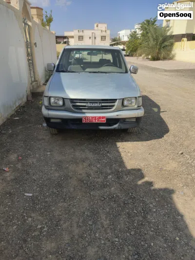 Isuzu Trooper 4