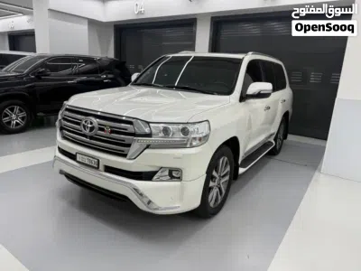 Toyota Land Cruiser VXR 3