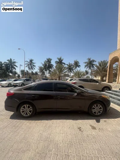 Hyundai Sonata Standard 4