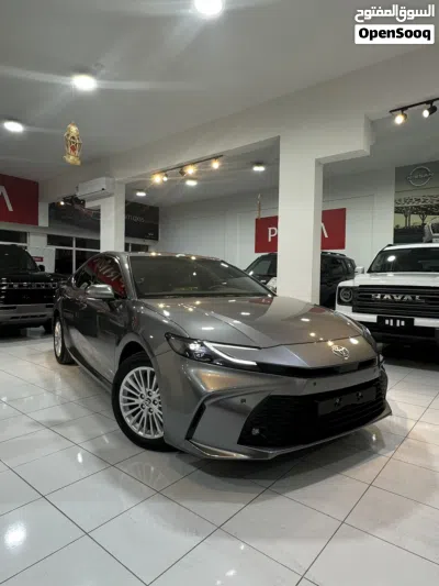Toyota Camry LE 2