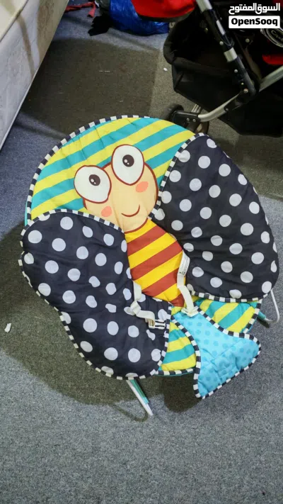 عربة اطفال وكرسي هزاز ماركة capella 4