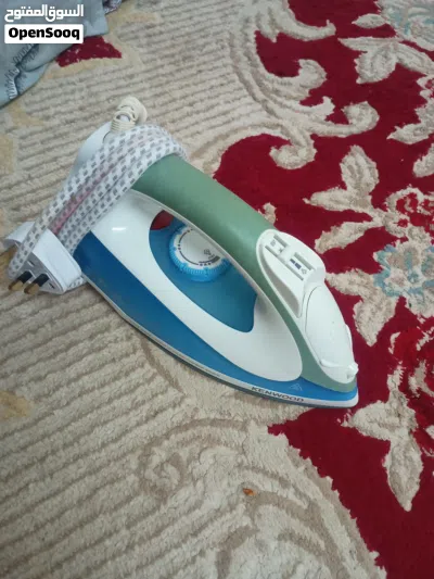 Kenwood steam iron, 2