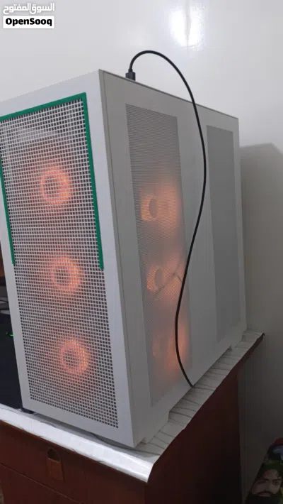 للبيع PC بمواصفات قويه 4