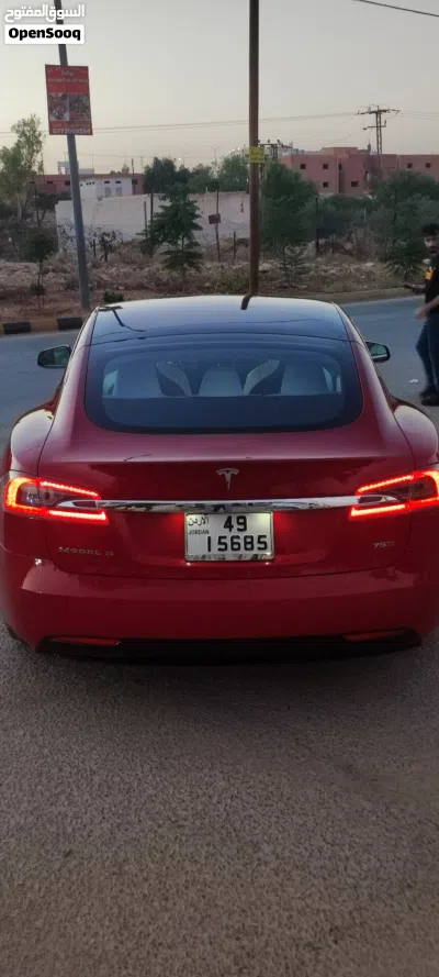 تيسلا موديل S Standard Range 2
