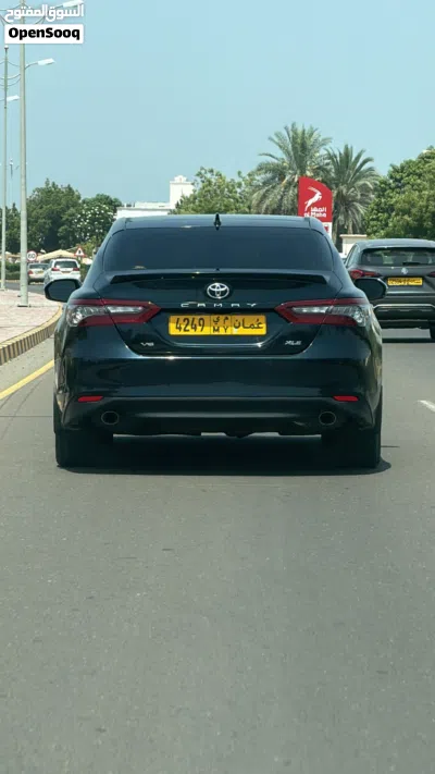تويوتا كامري XLE 2