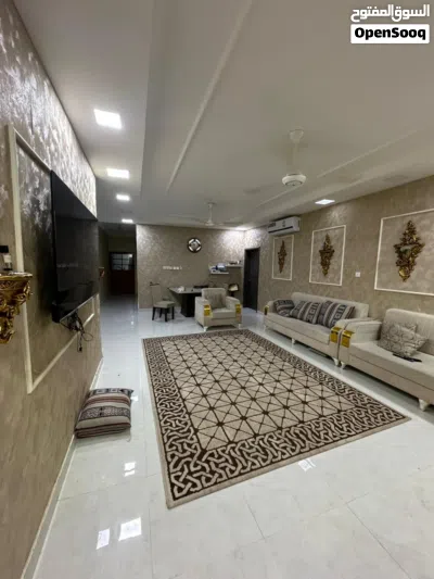 فيلا للايجار في الموالح الجنوبية / Villa for rent in Al Mawaleh south 3
