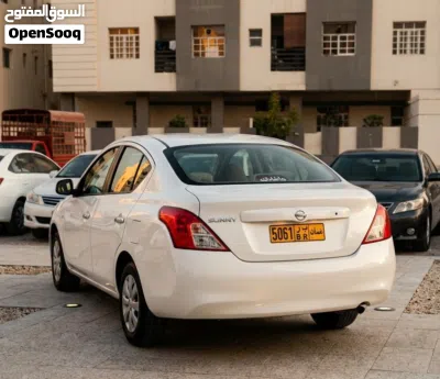 Nissan Sunny Standard 3