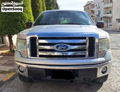 Ford F-150 XLT 2
