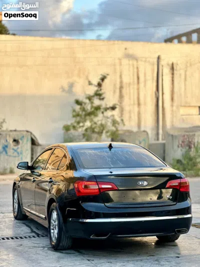 Kia Cadenza Premium 2