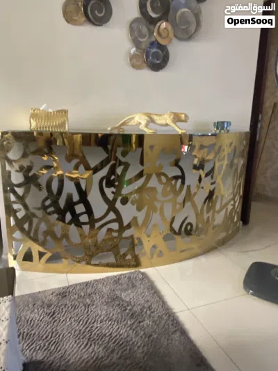 كونسول نحاس محفور بالكامل بالخط العربي مفرغ يدوي تحفه فنيه للمدخل والضيافه حجم كبير جديد غير مستخدم 2