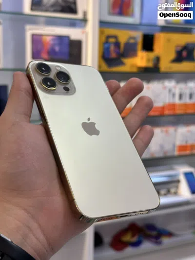 iPhone 13 Pro Max 256GB بحالة ممتازه كفالة استرداد نقدي الألوان (رمادي.ذهبي)86-90 3