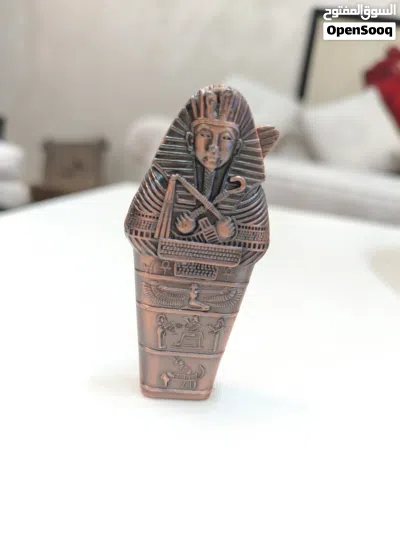 ولاعة معدنية فريدة من نوعها لتوت عنخ آمون...... 3