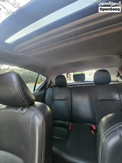 Toyota Prius Prius C 4
