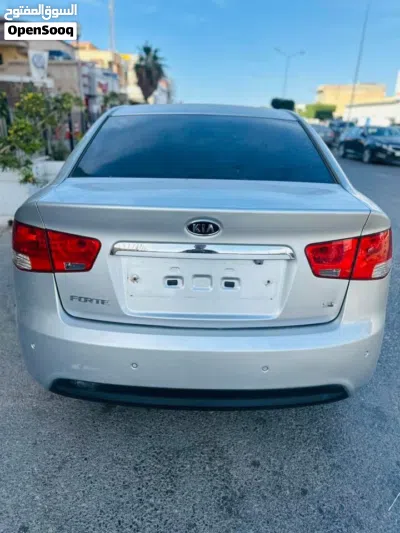 Kia Forte LXS 3