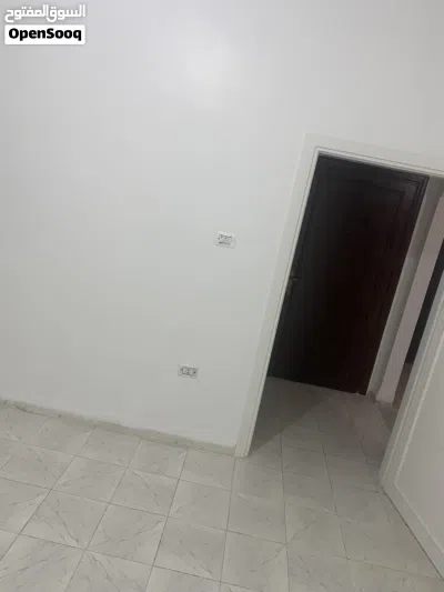 شقة للبيع في ماركا الشمالية 3