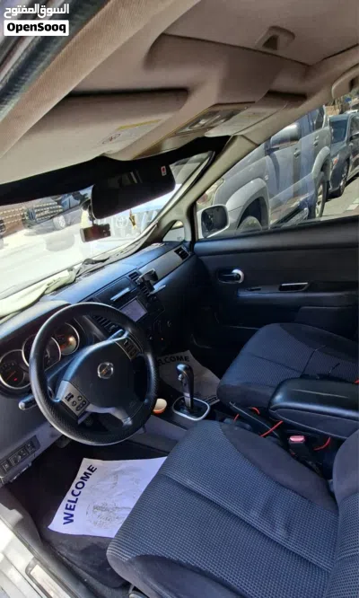Nissan Tiida 3