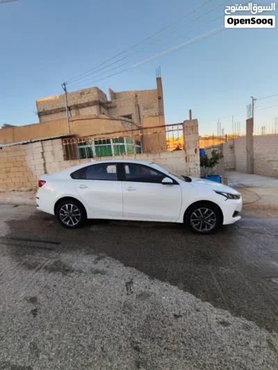كيا K3 Standard 2