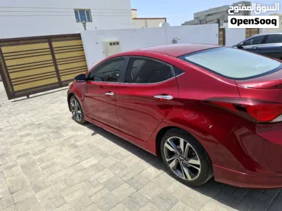 Hyundai Elantra Limited 3