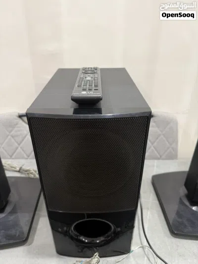 LG DVD Home Theater System 1000W 3