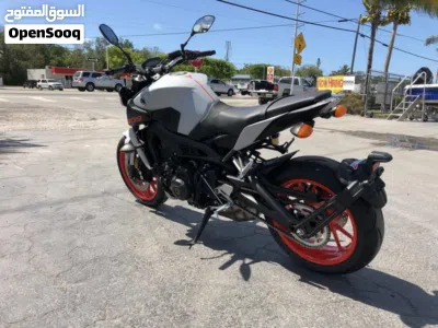 Yamaha MT-09 3