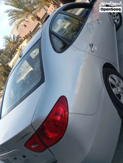 Hyundai Elantra GLS 4