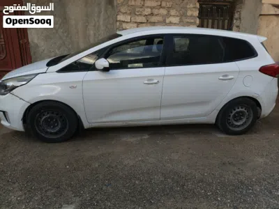 Kia Rondo 4