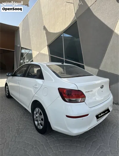 كيا بيجاس Standard 3