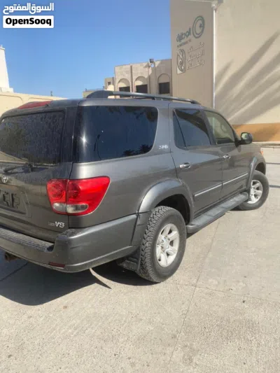 تويوتا سيكويا SR 5 4