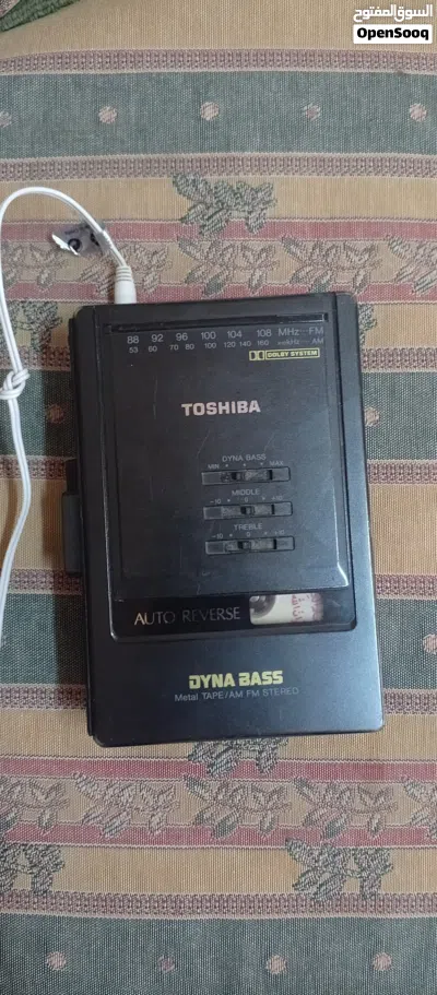 مشغل كاسيت وراديو متنقل توشيبا قديم (Toshiba Dyna Bass) 3