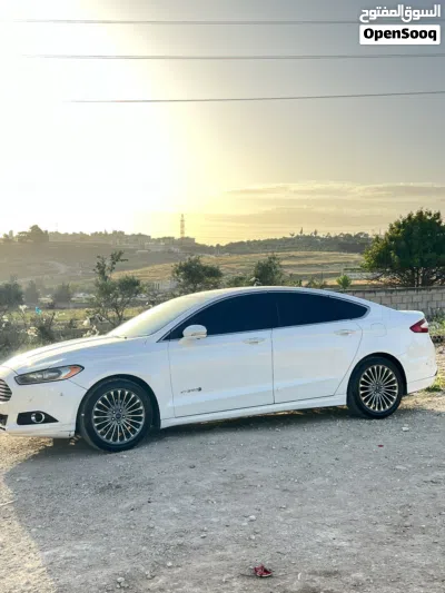 Ford Fusion Titanium 2