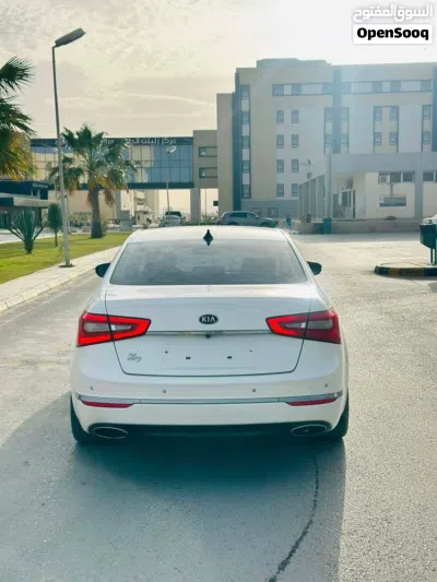 كيا كادينزا Limited 2
