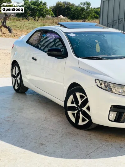 Kia Forte GT 3
